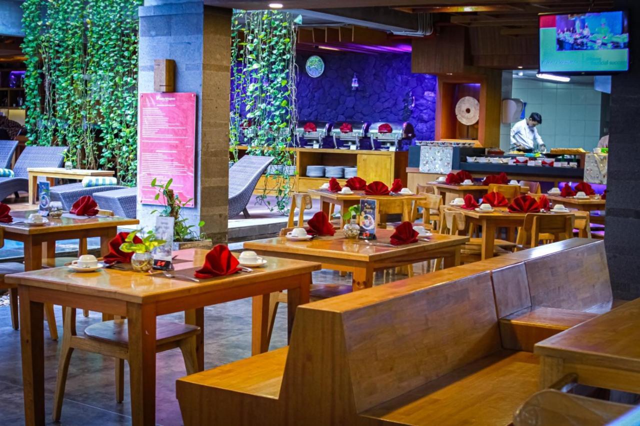 Swiss-Belexpress Kuta Legian Hotel Exterior photo